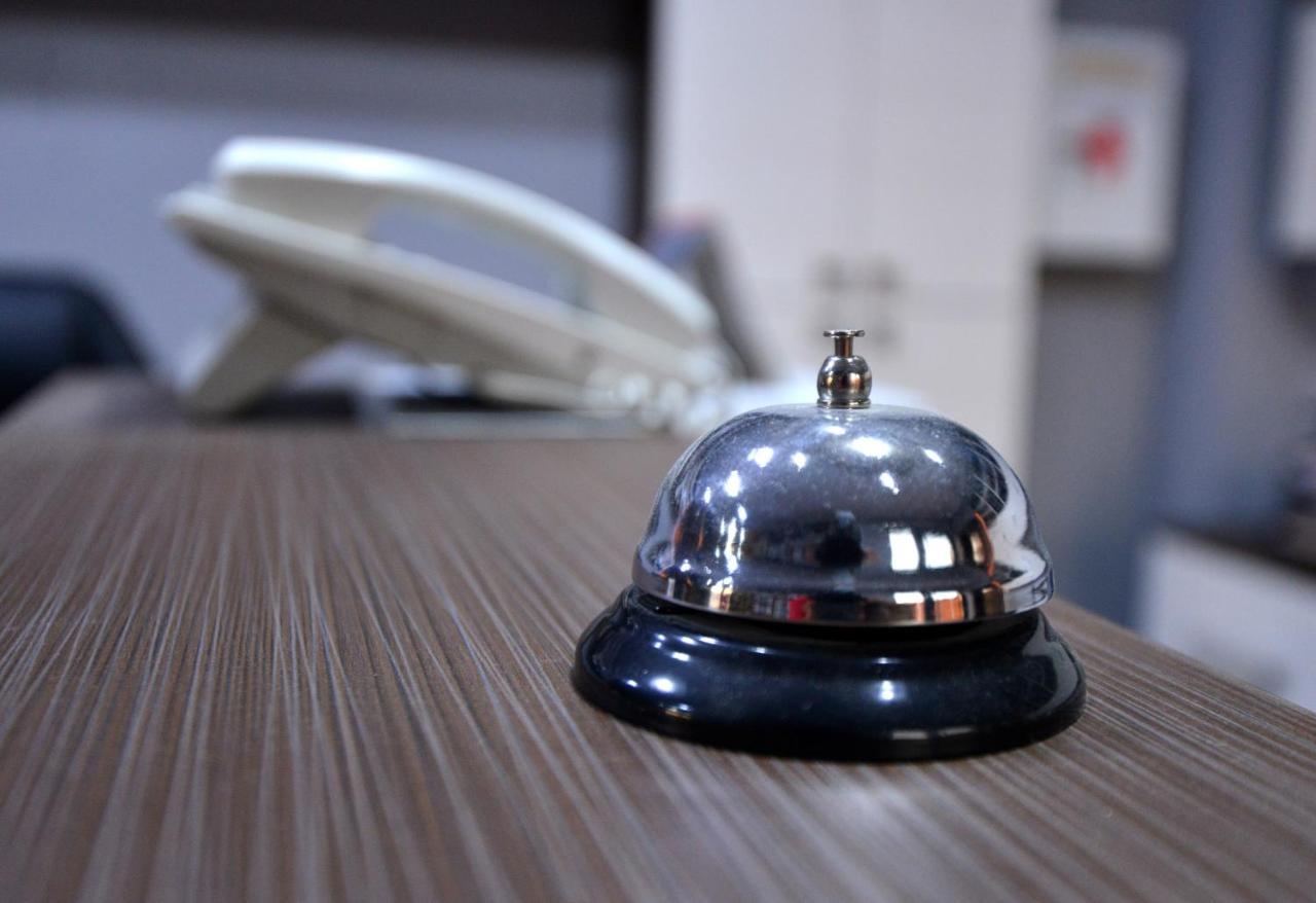 كراغوييفاك Garni Hotel Kaca المظهر الخارجي الصورة